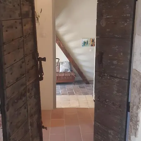 Mas Luis Alvarez Apartment *
